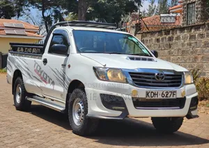 Toyota Hilux 2015 White