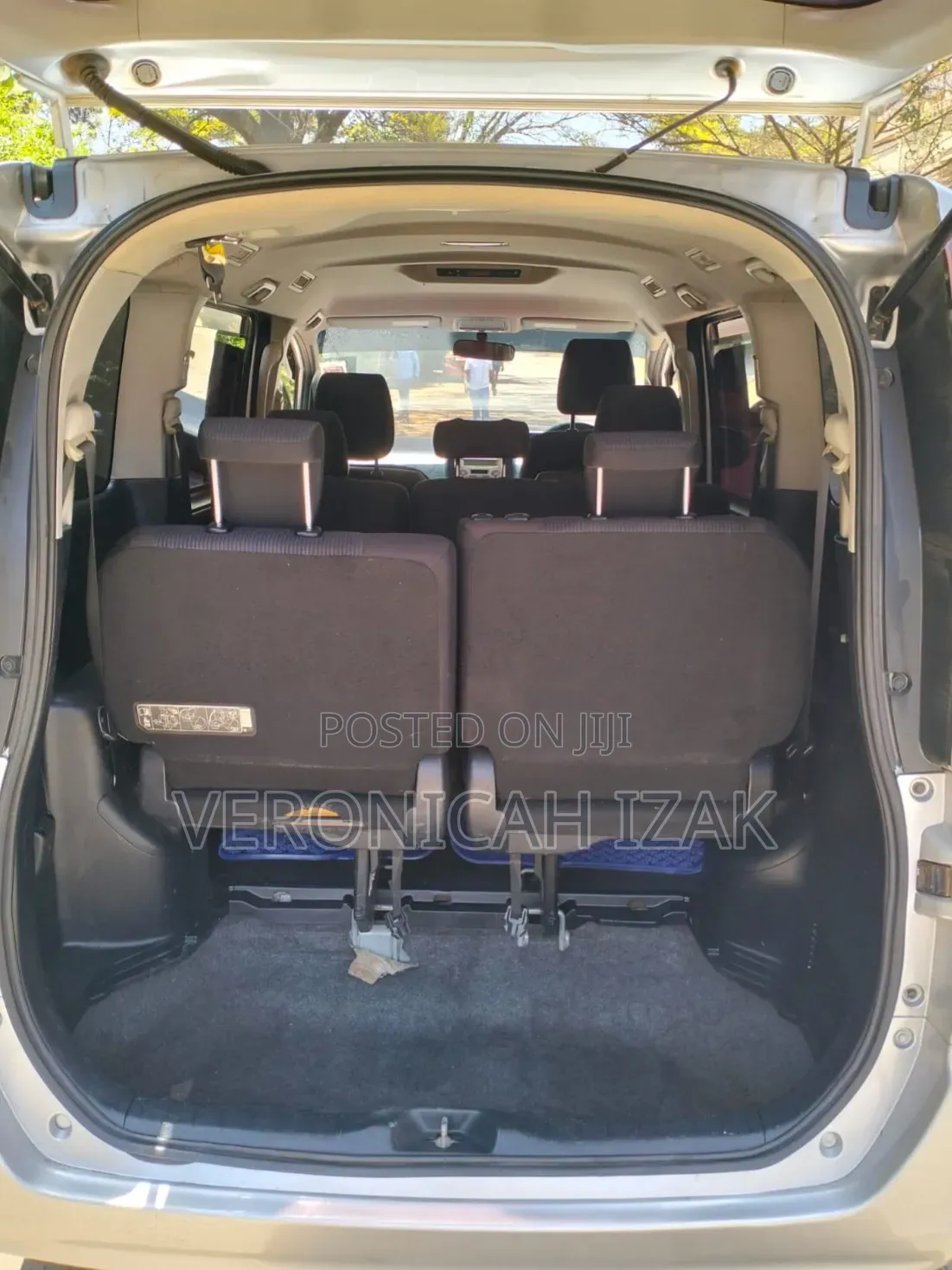Toyota Noah 2014 Silver