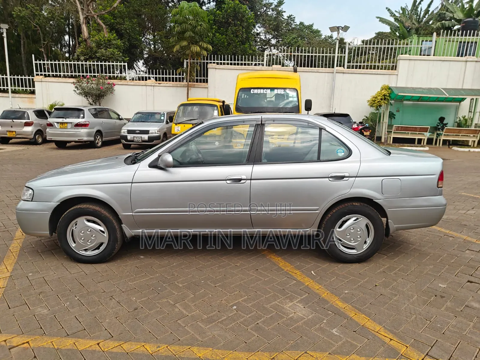 Nissan Sunny 2003 Silver