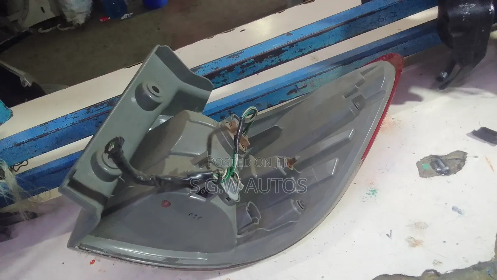 Toyota Wish (2010-2012) Taillight Body