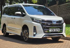 Toyota Noah 2018 White