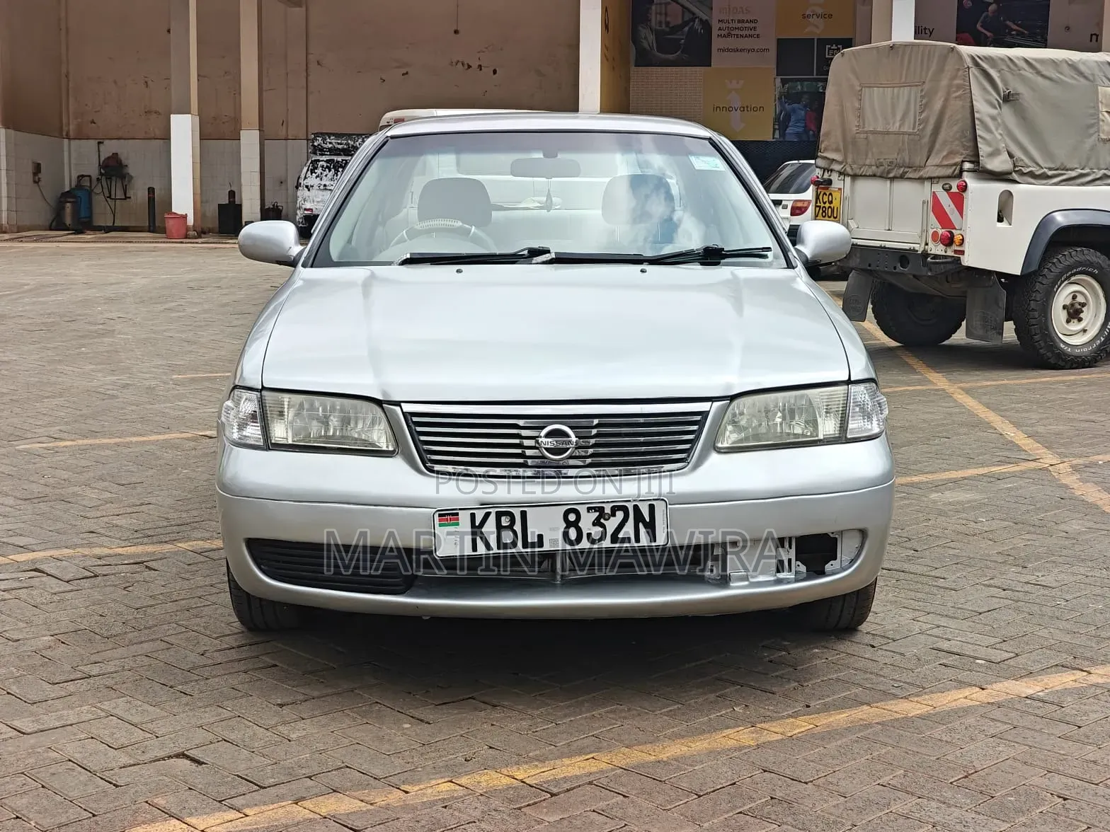 Nissan Sunny 2003 Silver