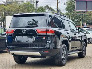 Toyota Land Cruiser 3.3 Diesel 4WD 2021 Black