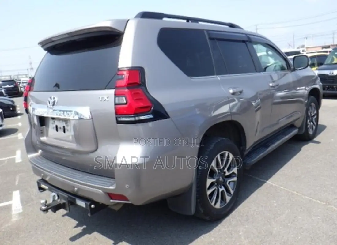 Toyota Land Cruiser Prado 2022 Brown