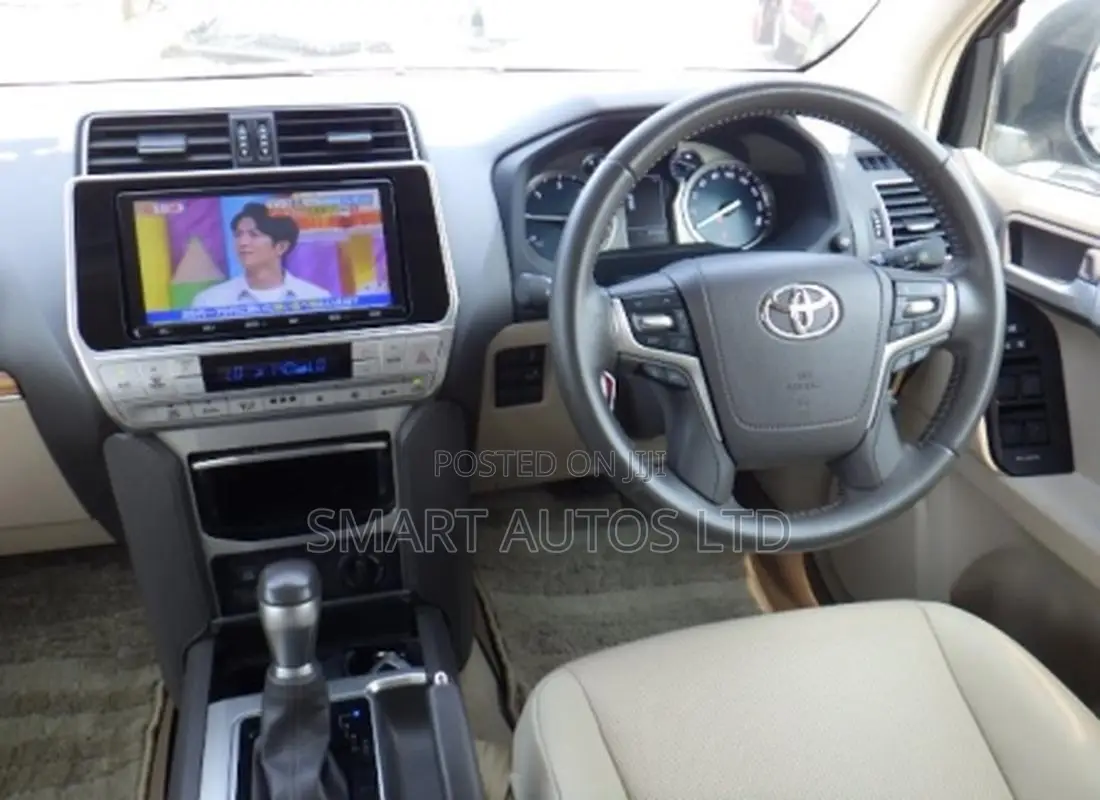 Toyota Land Cruiser Prado 2022 Brown