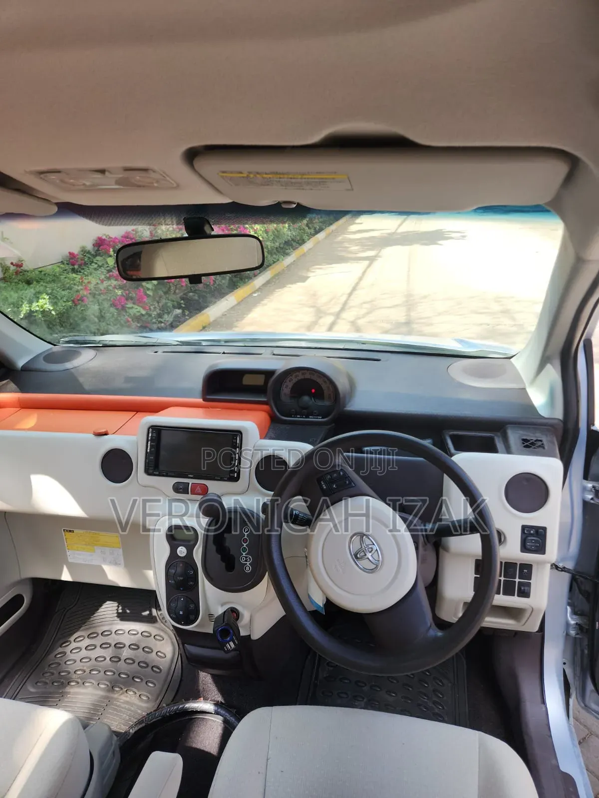 Toyota Spade 2013 Blue