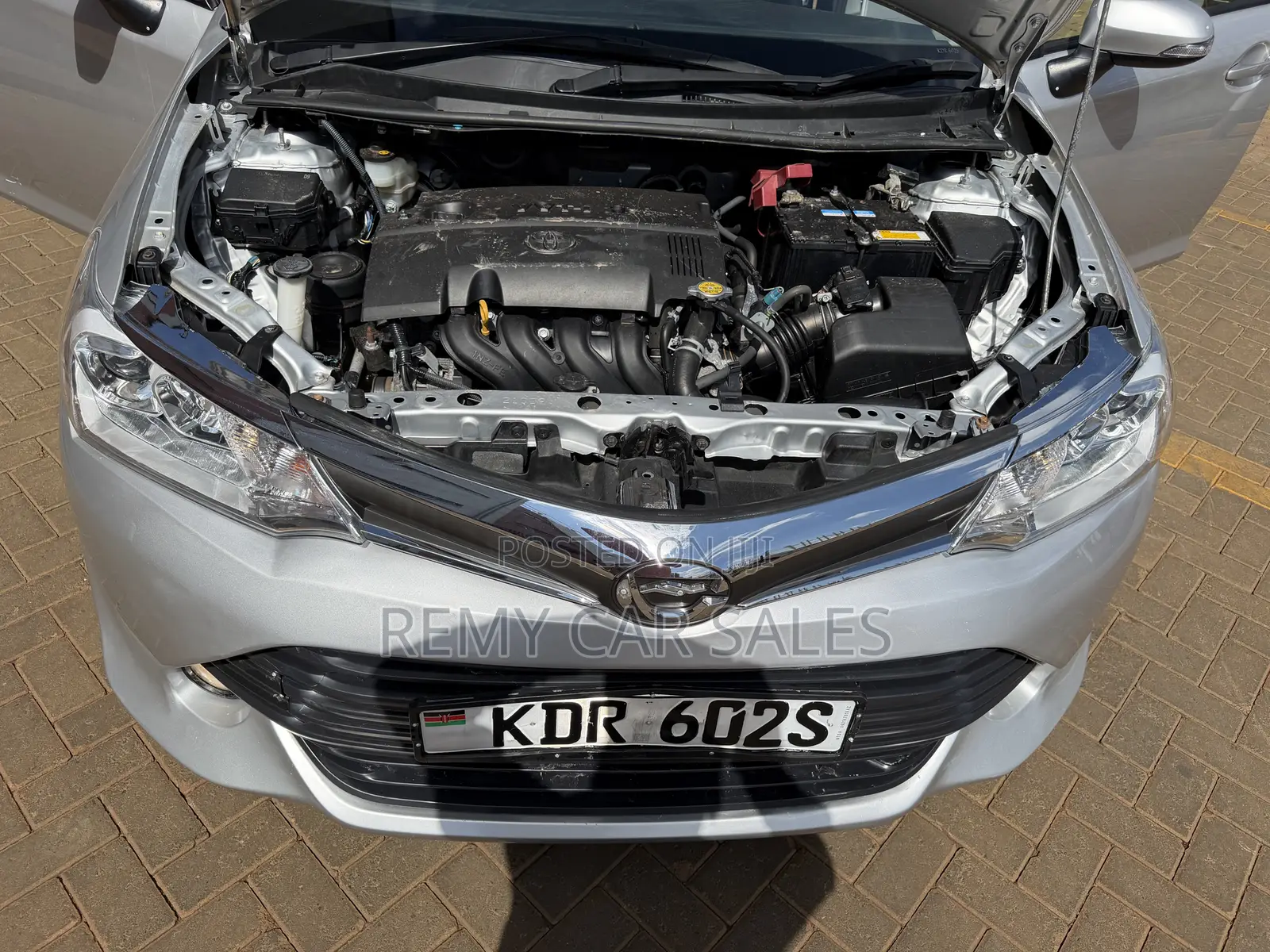 Toyota Corolla Fielder 2017 Silver