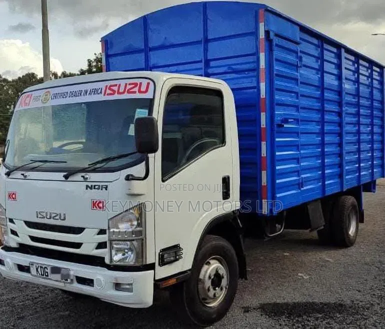 Isuzu NQR 2021 White