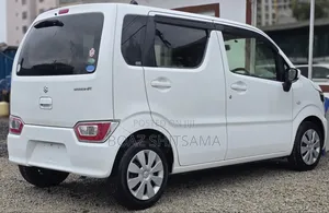 Suzuki Wagon R 2019 White