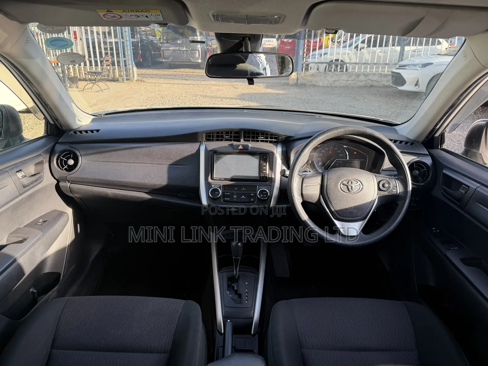 Toyota Corolla Fielder 1.5 Hybrid FWD 2019 White