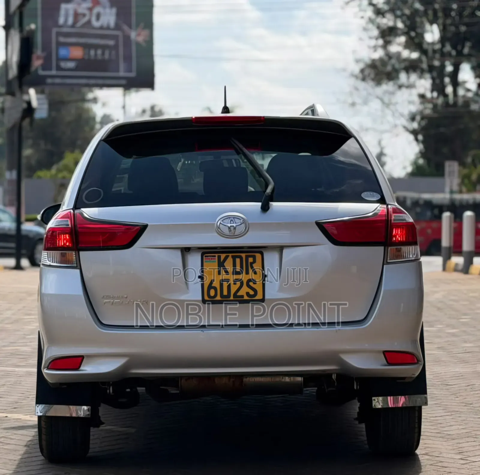 Toyota Corolla Fielder 2017 Gray