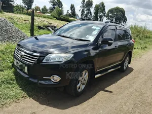 Toyota Vanguard 2011 Black