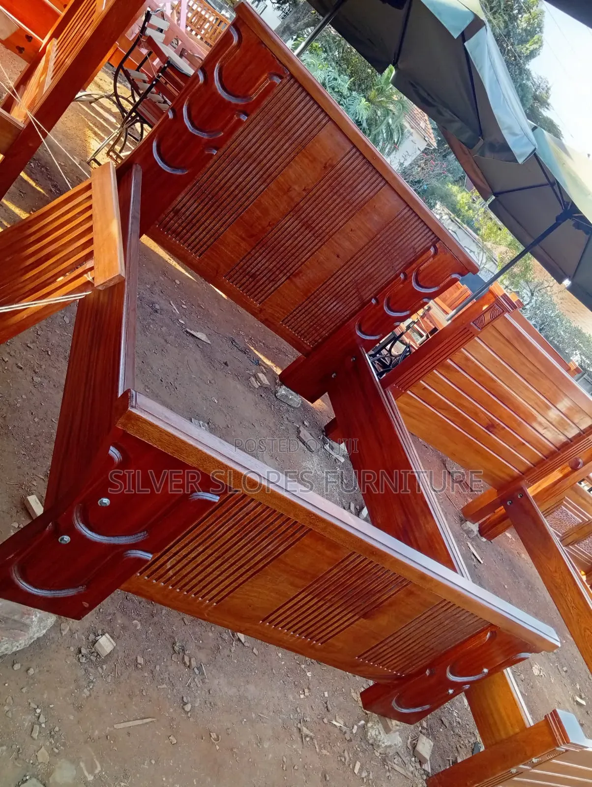 5by6 Royal Design Bed.