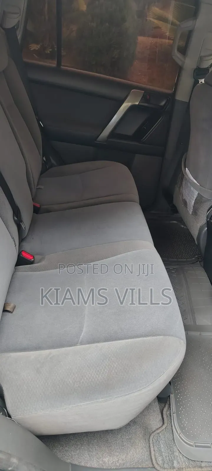 Toyota Land Cruiser Prado 2011 Silver