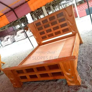 5by6 Royal Design Bed.