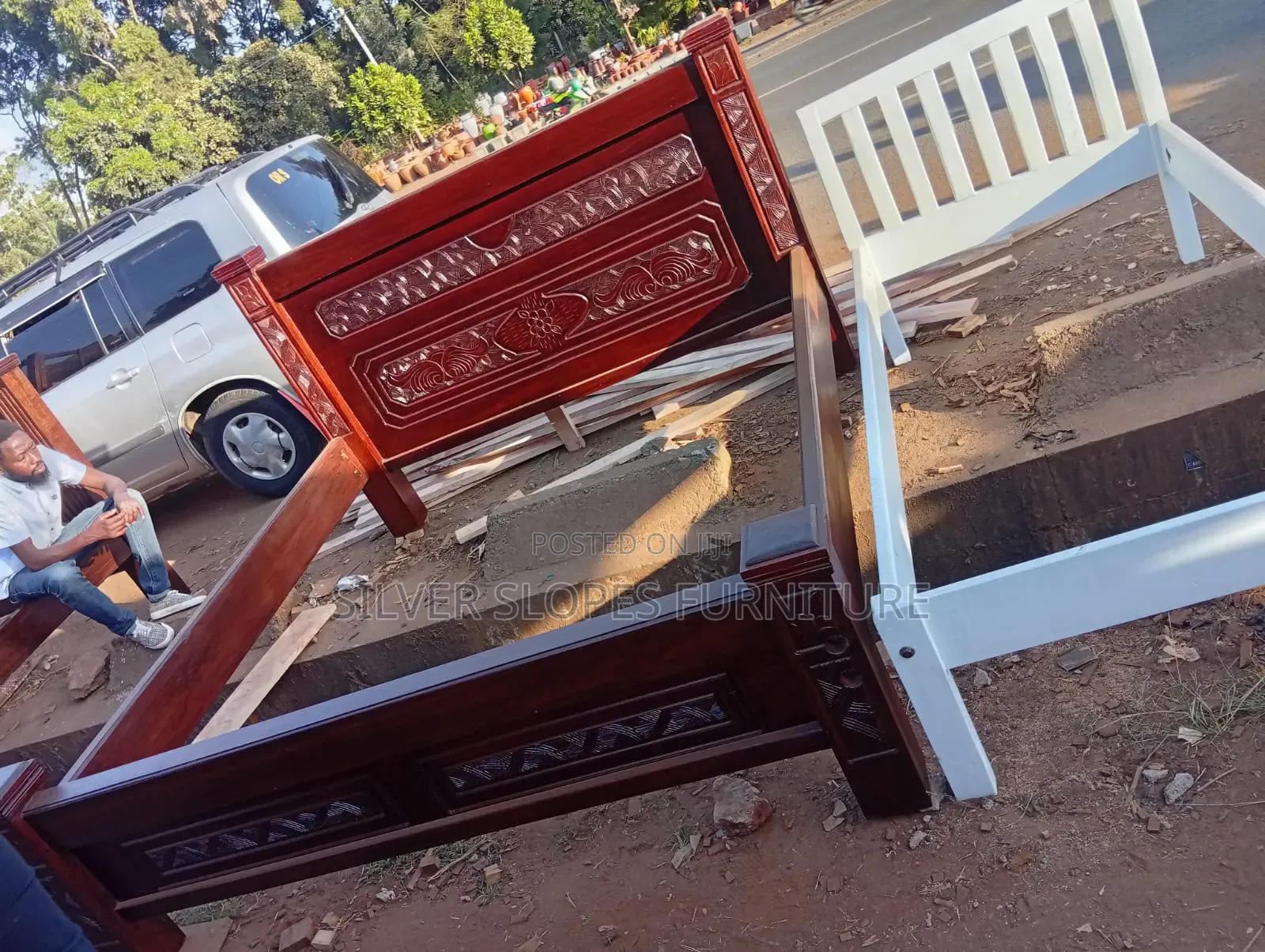 King Size/6by6 Mahogany Bed