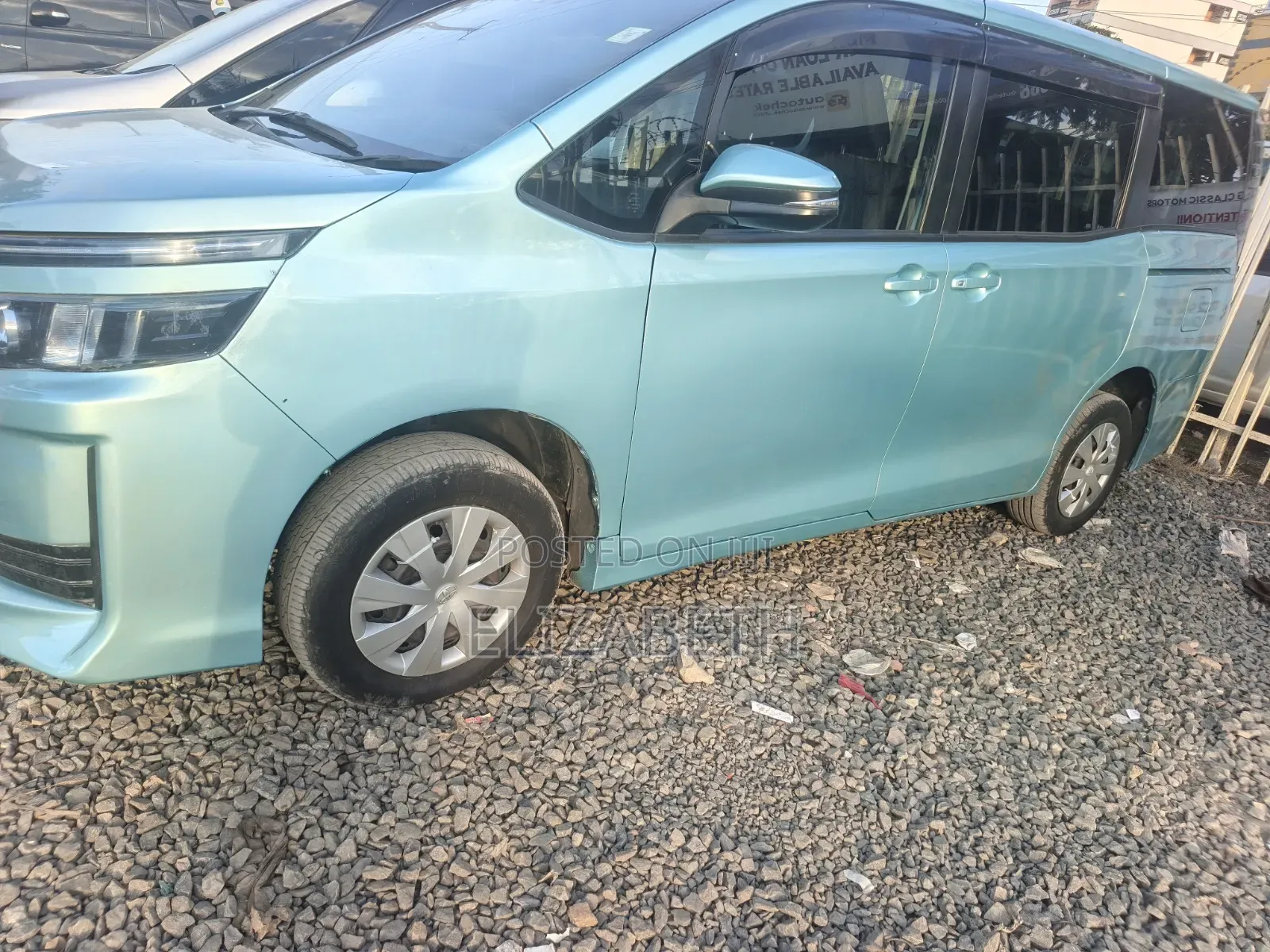 Toyota Voxy 2017 Green