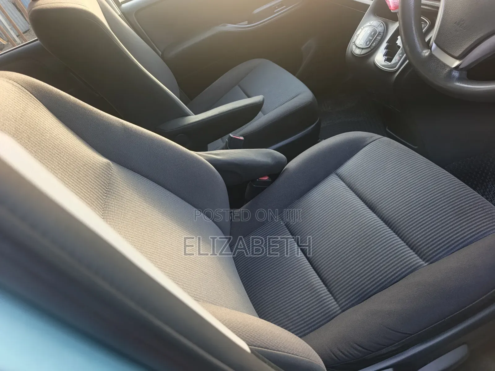 Toyota Voxy 2017 Green