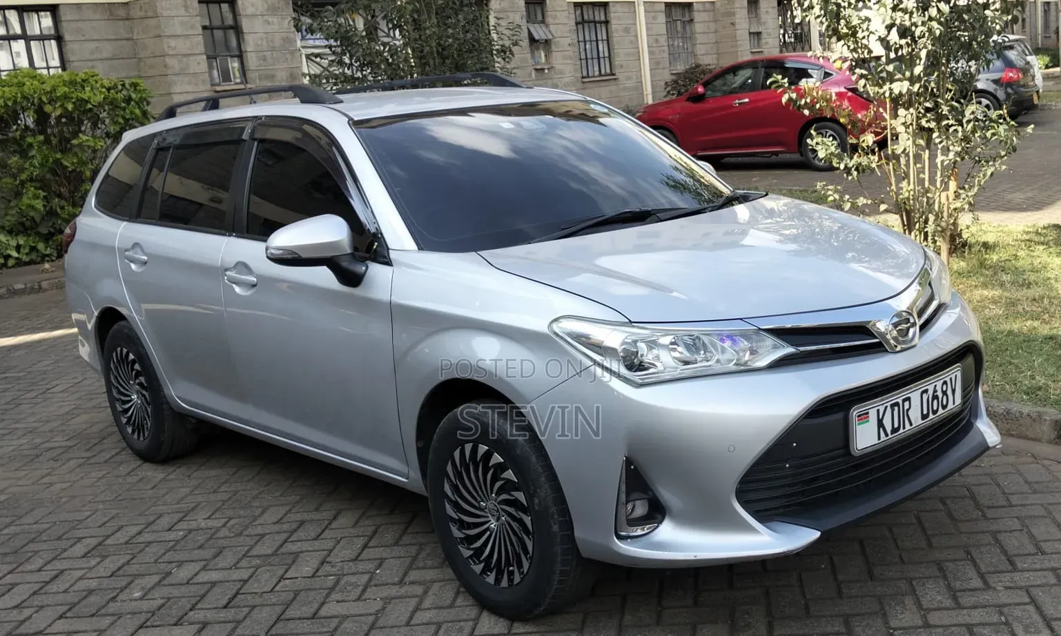 Toyota Corolla Fielder 2018 Silver