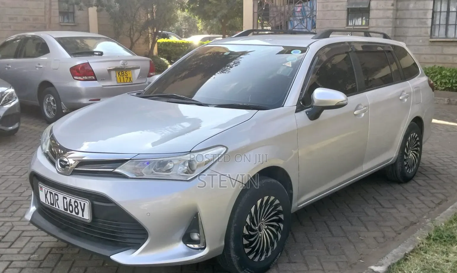 Toyota Corolla Fielder 2018 Silver