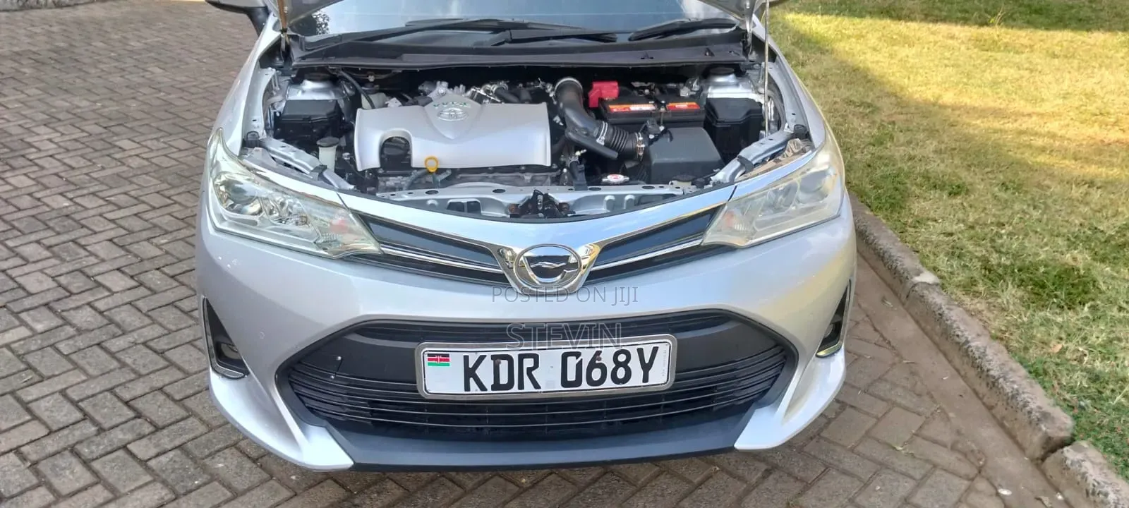 Toyota Corolla Fielder 2018 Silver