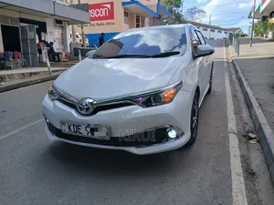 Toyota Auris 2015 White