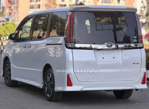 Toyota Noah 2019 White