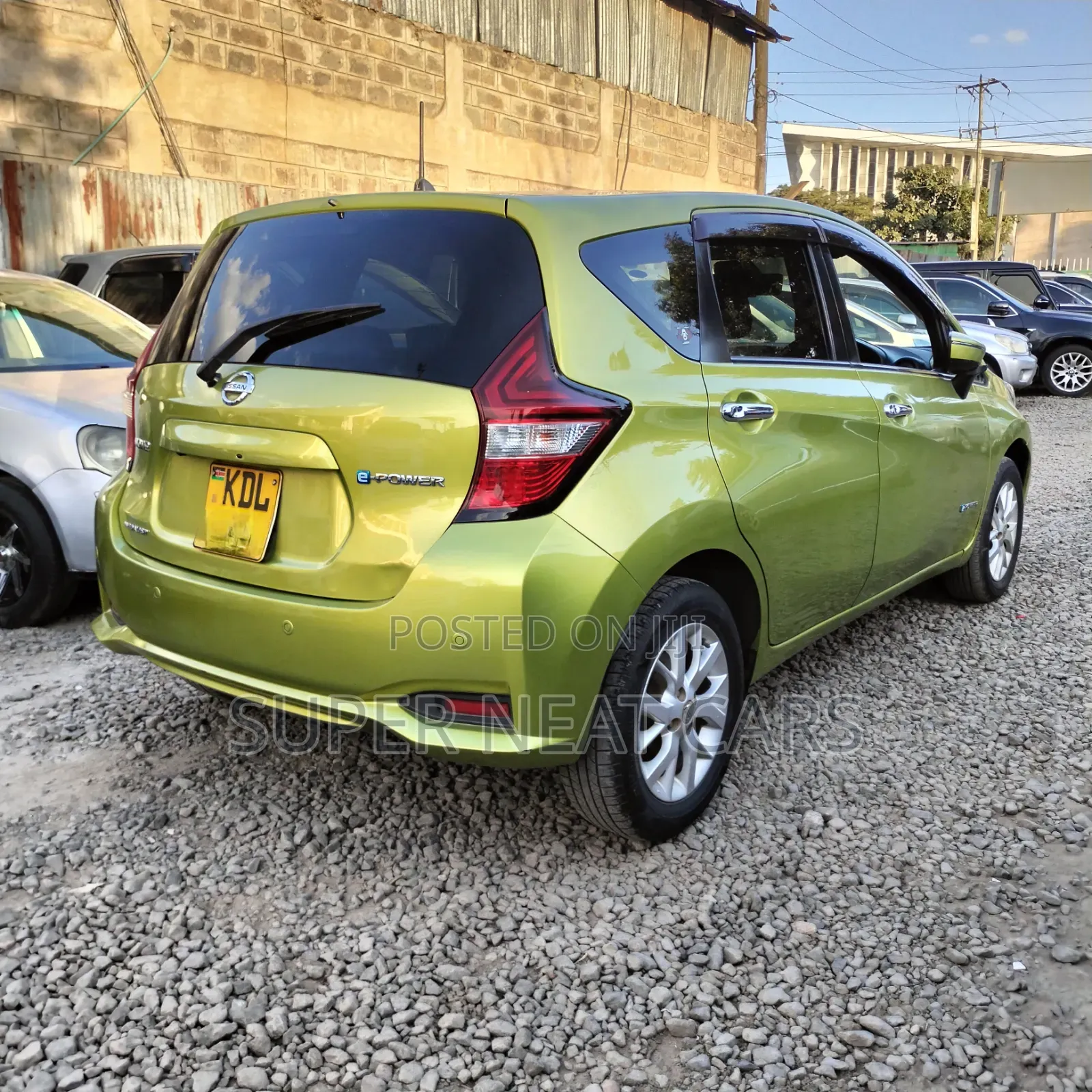 Nissan Note 2017 Green