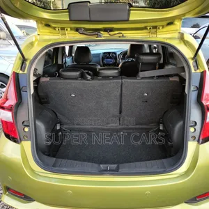 Nissan Note 2017 Green