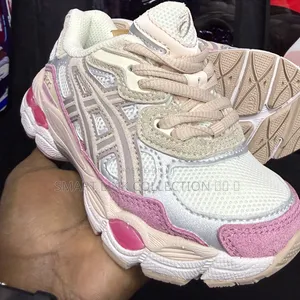 Asics Kids Cream Pink