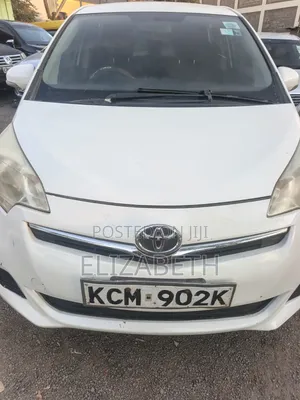 Toyota Ractis 2010 White