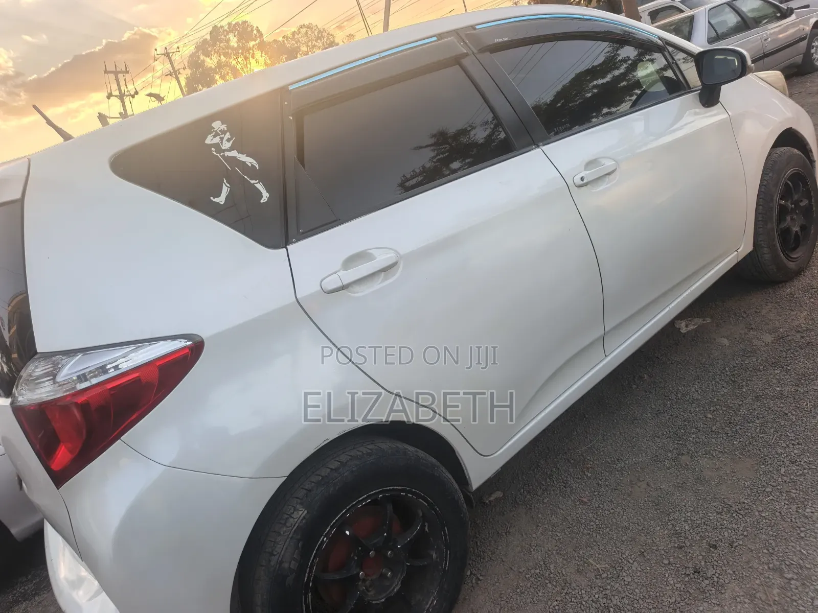 Toyota Ractis 2010 White
