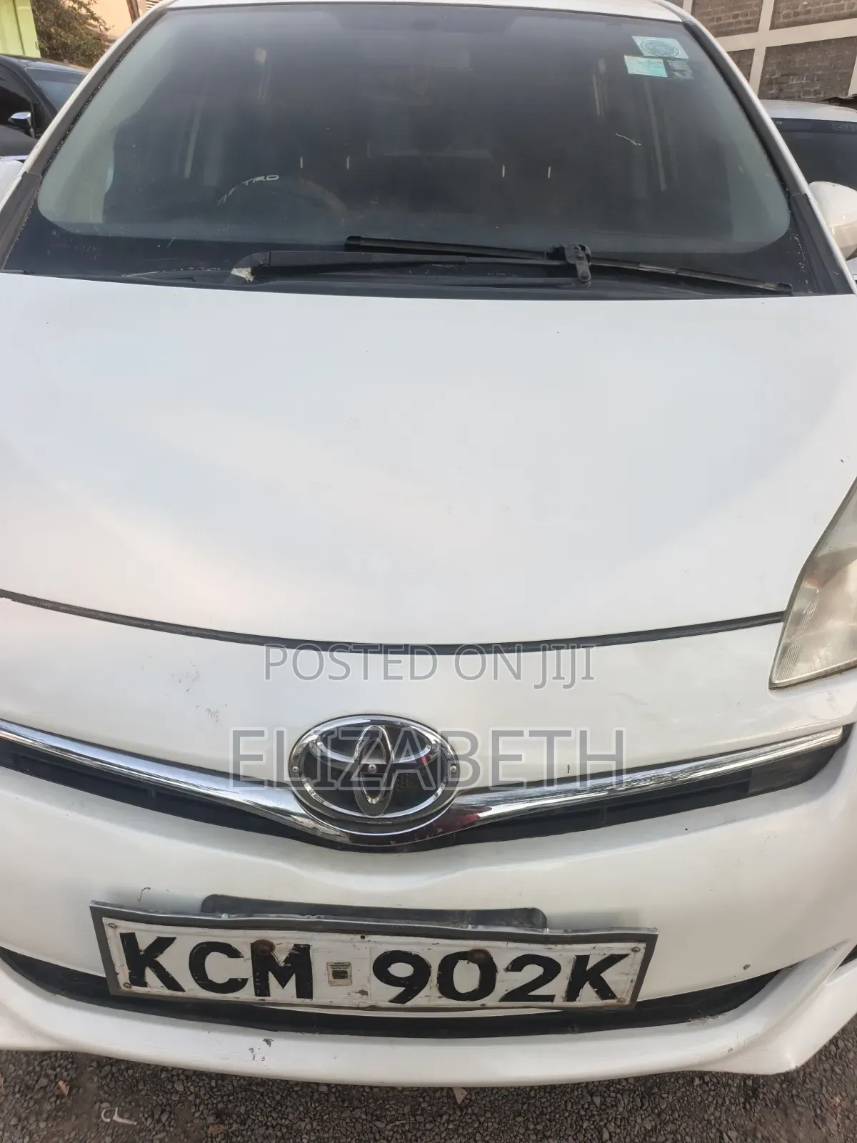 Toyota Ractis 2010 White