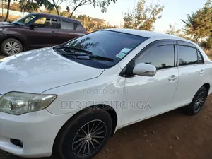 Toyota Axio 1.8 Luxel 4WD 2009 White