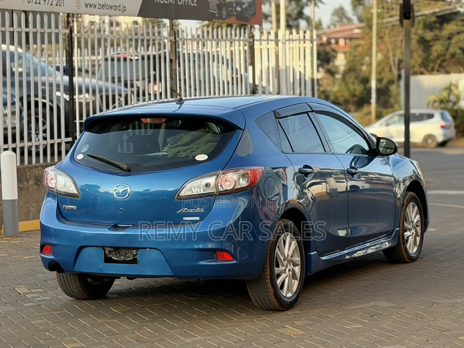 Mazda Axela 2012 Blue