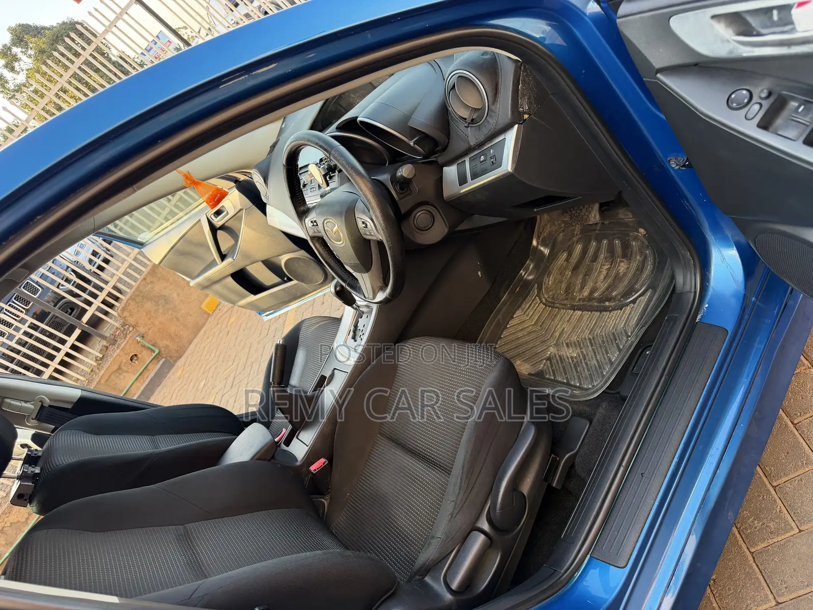 Mazda Axela 2012 Blue