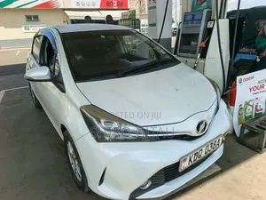 Toyota Vitz 2018 White