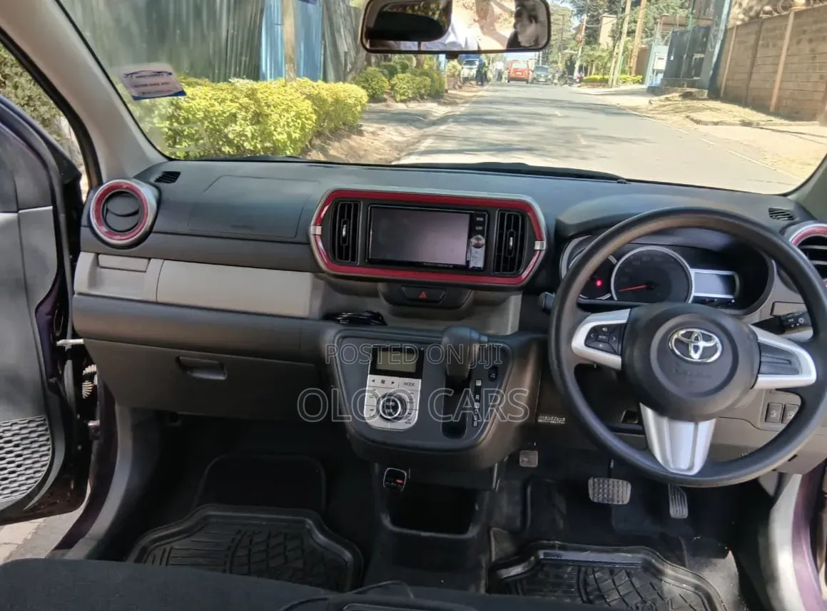 Toyota Passo 2017 Maroon