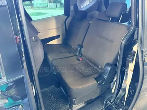 Toyota Sienta 2016 Black