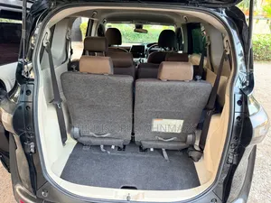 Toyota Sienta 2016 Black