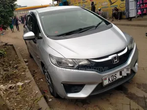 Honda Fit 2017 Silver