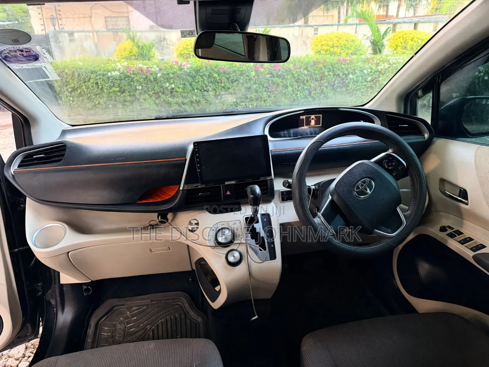Toyota Sienta 2016 Black