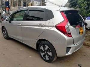 Honda Fit 2017 Silver