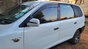 Toyota Gaia 2010 White
