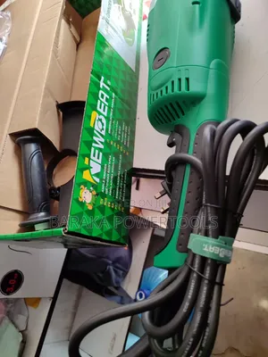 NEWBEAT NBT-AG-230B Angle Grinder.