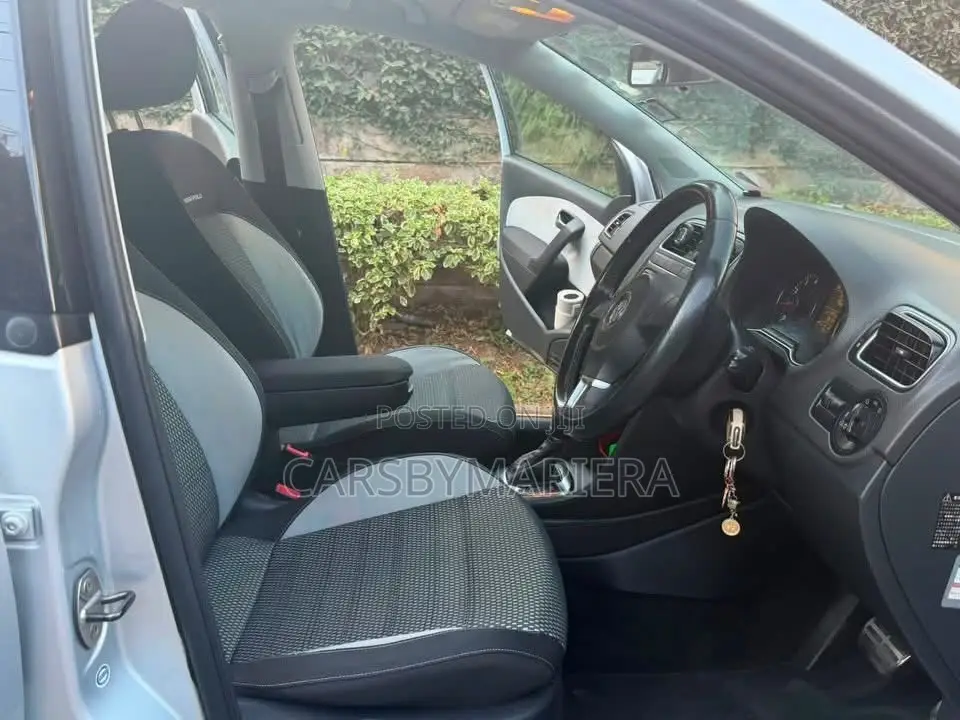 Volkswagen Polo 1.2 TSI 2012 Silver