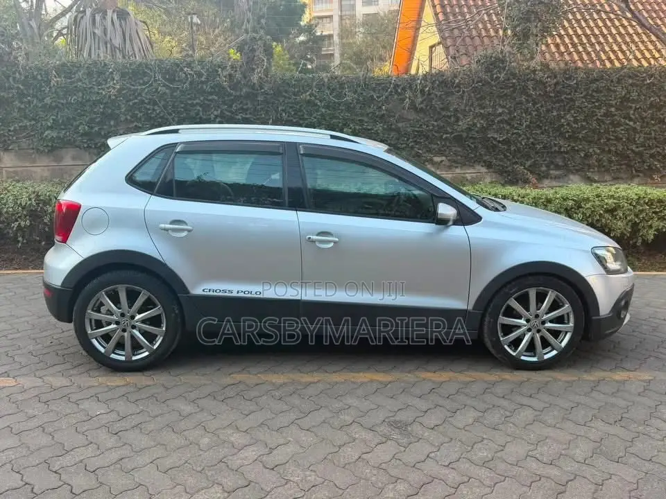 Volkswagen Polo 1.2 TSI 2012 Silver