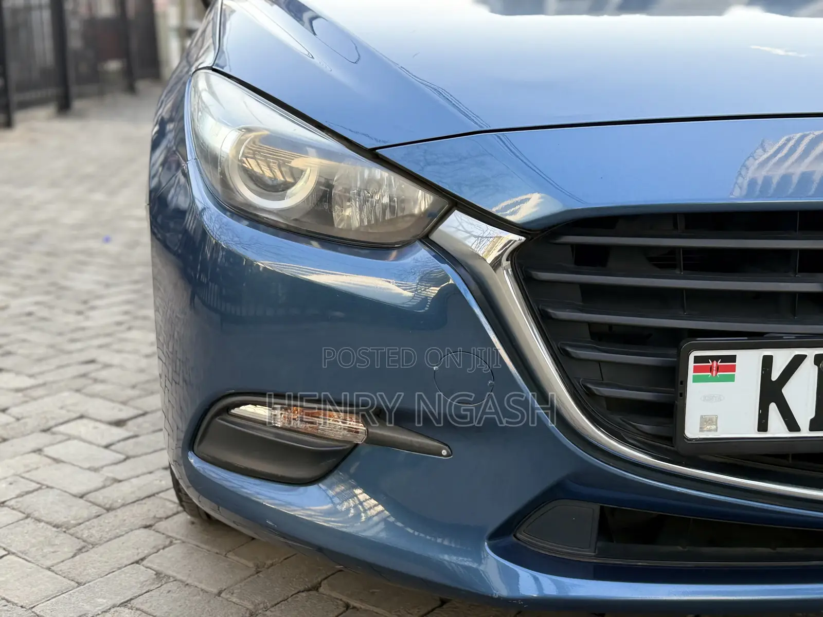 Mazda Axela 2016 Blue