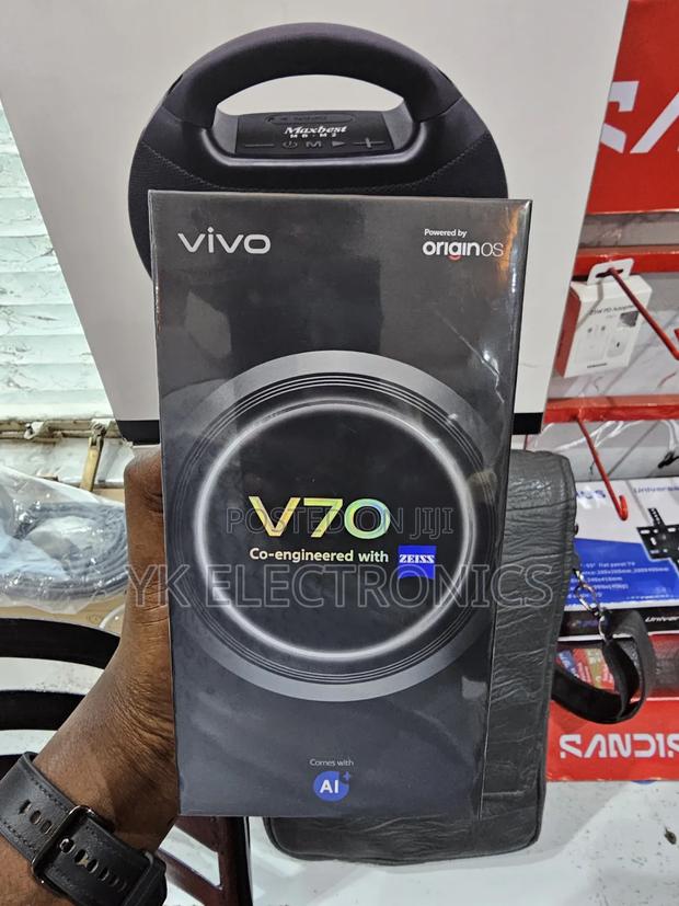 New Vivo V70 256 GB Black