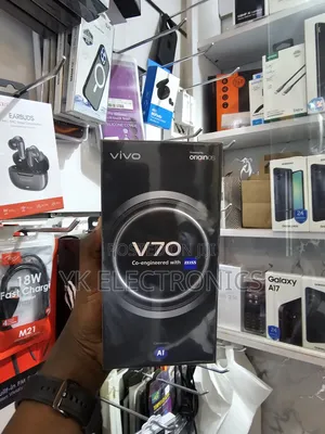 New Vivo V70 256 GB Black